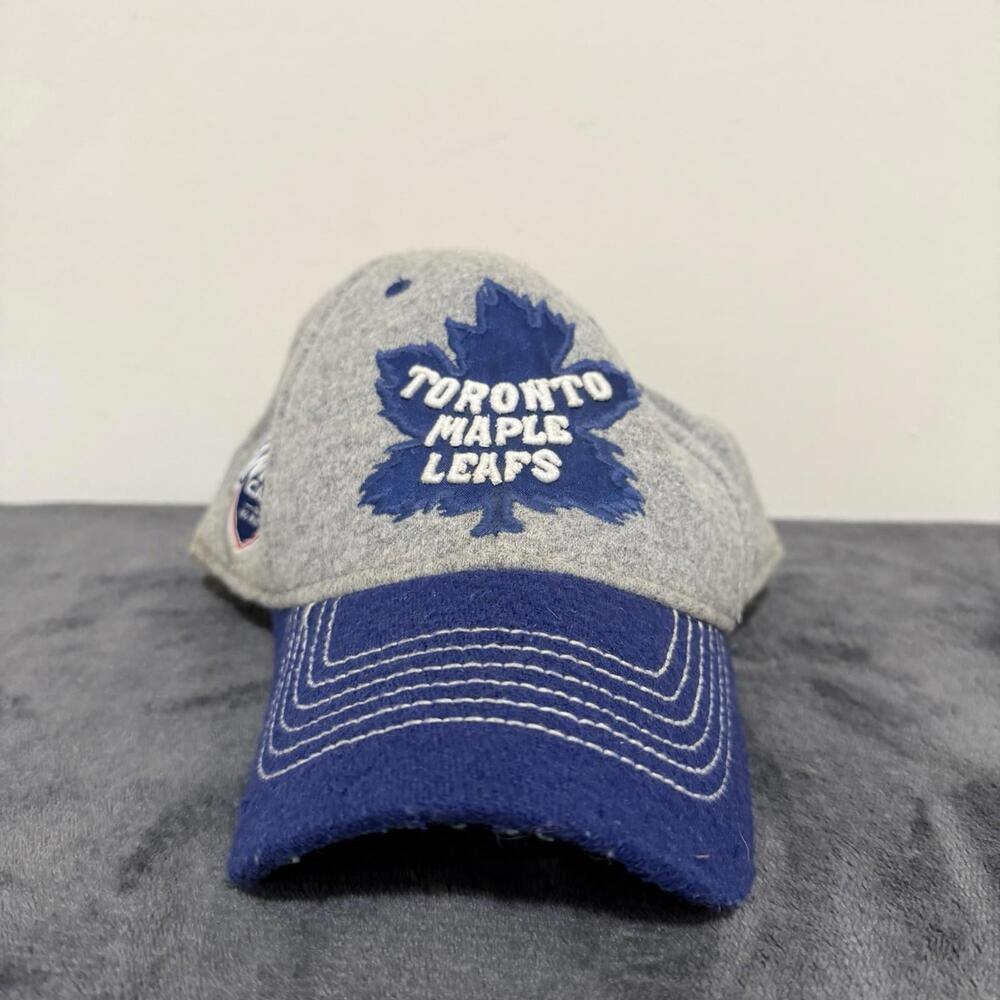 Reebok Toronto Maple Leafs Winter Classic Hat Size S/M Men’s